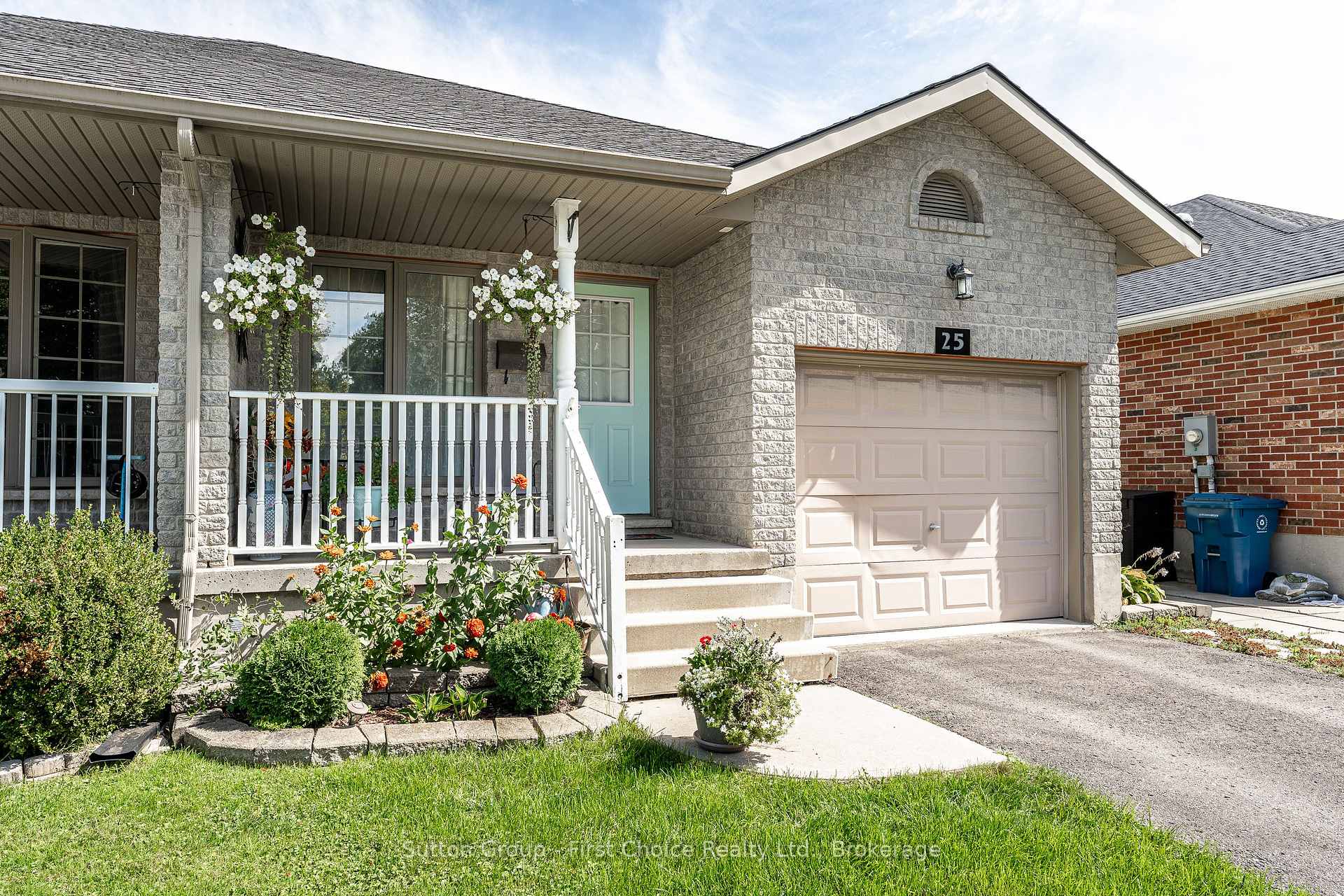 Photo 2 of 25 Trinity Street, Stratford — HOMEH