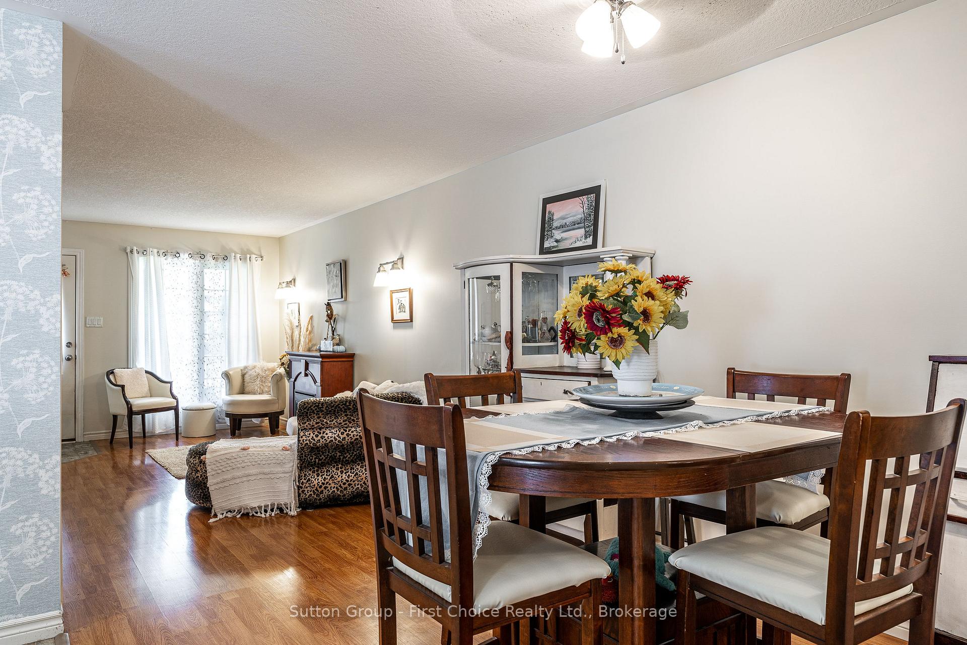 Photo 10 of 25 Trinity Street, Stratford — HOMEH