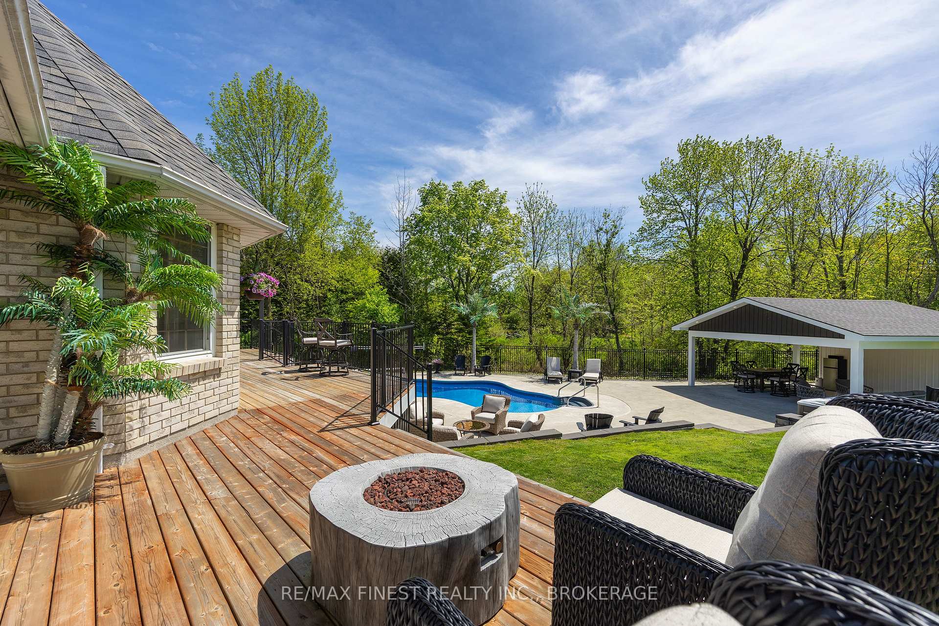 Photo 23 of 1747 Hitchcock Drive, Frontenac, Frontenac South — HOMEH