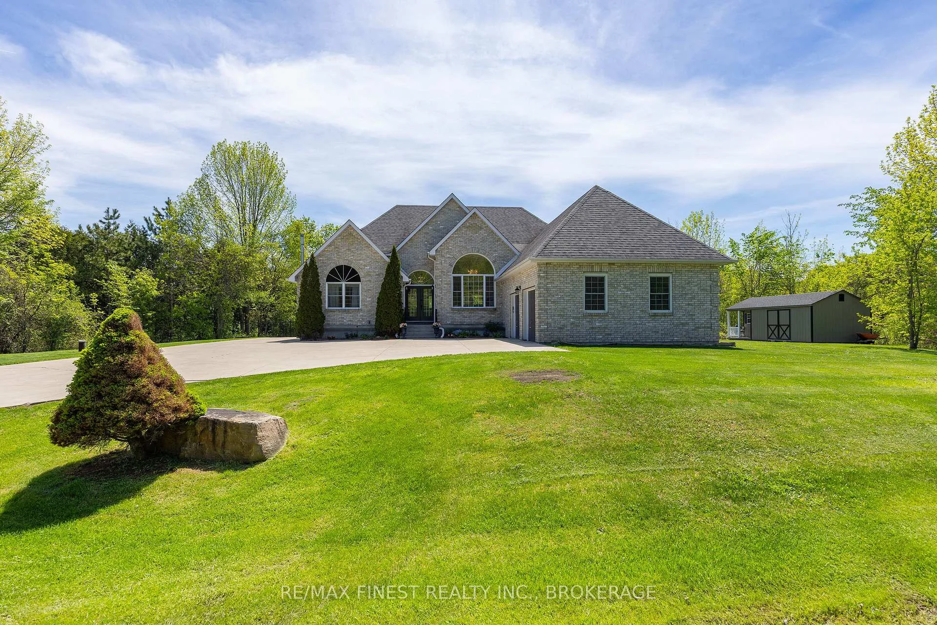 Photo 5 of 1747 Hitchcock Drive, Frontenac, Frontenac South — HOMEH