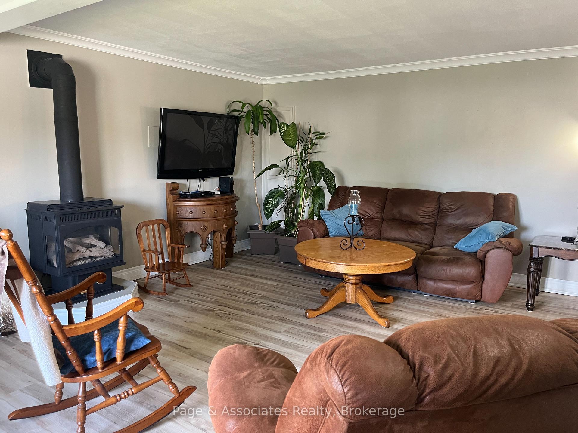 Photo 8 of 696 Coursol Road, West Nipissing, Sturgeon Falls — HOMEH