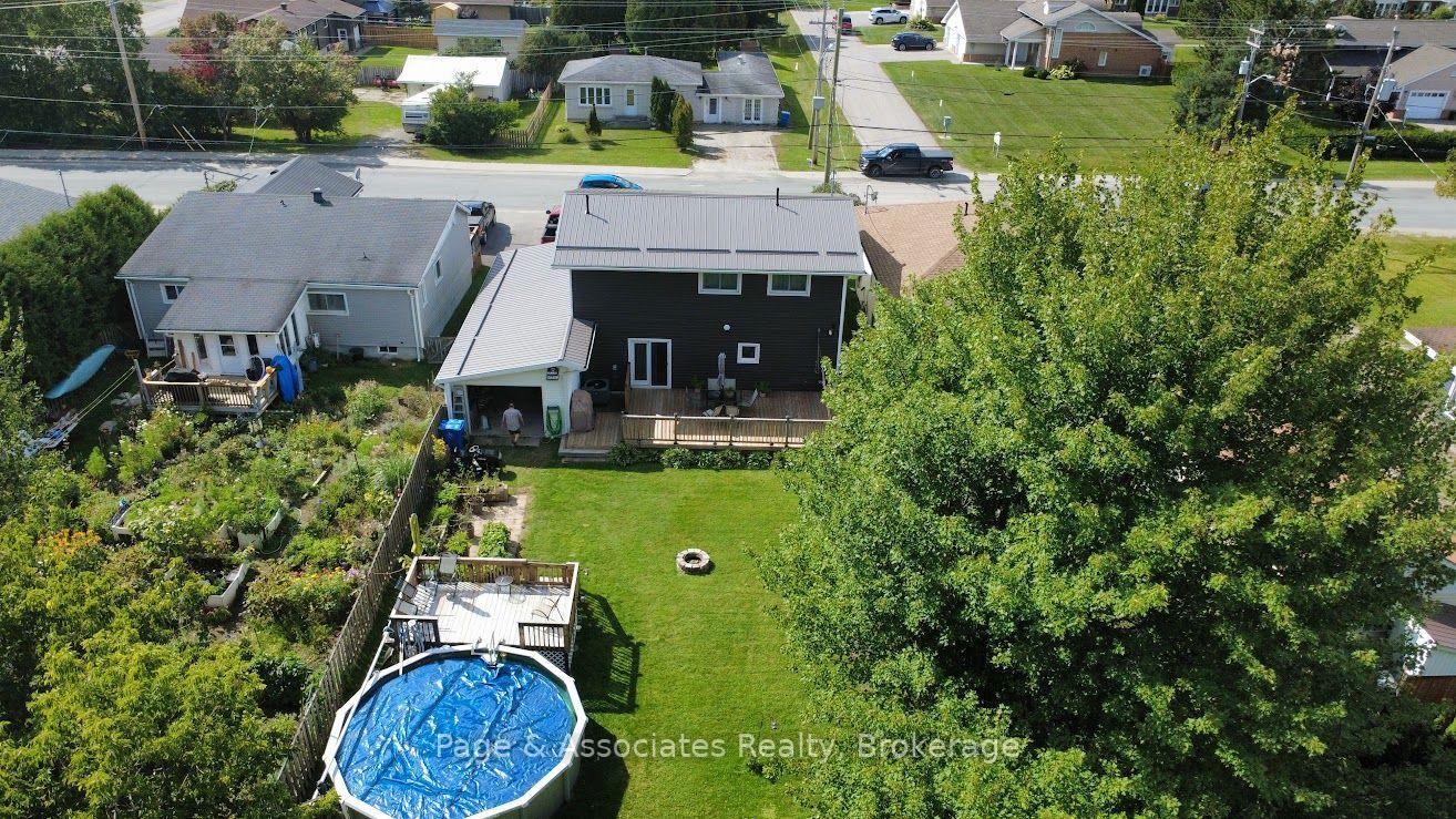 Photo 4 of 696 Coursol Road, West Nipissing, Sturgeon Falls — HOMEH