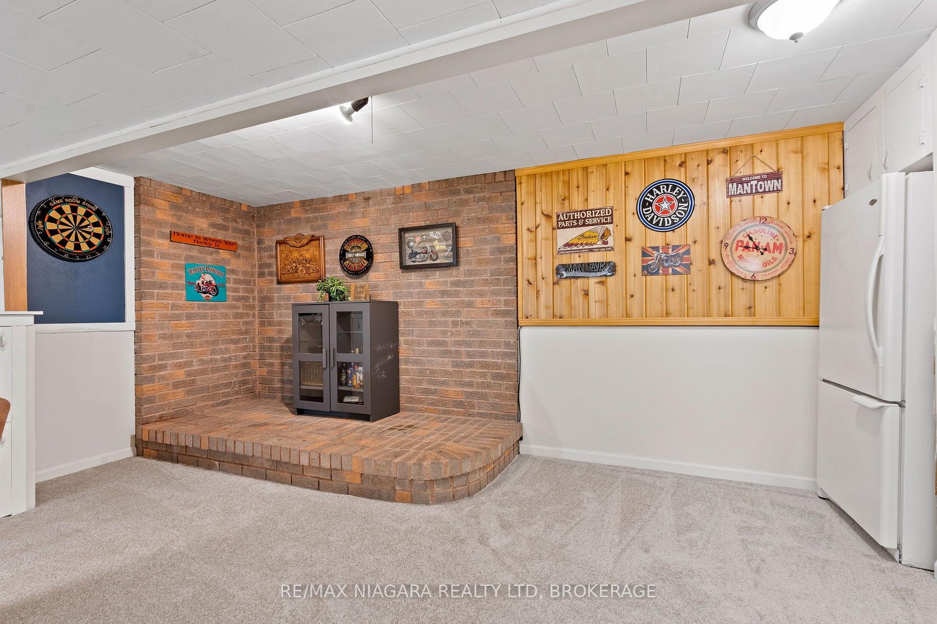 Photo 20 of 7803 Salisbury Place, Niagara Falls, West Wood — HOMEH