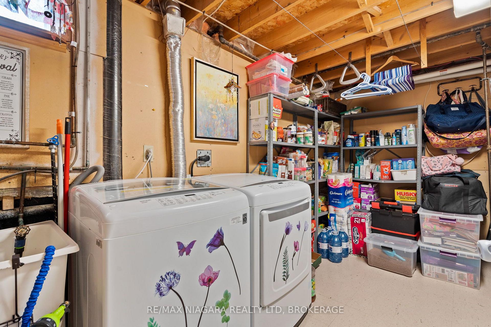 Photo 26 of 7803 Salisbury Place, Niagara Falls, West Wood — HOMEH
