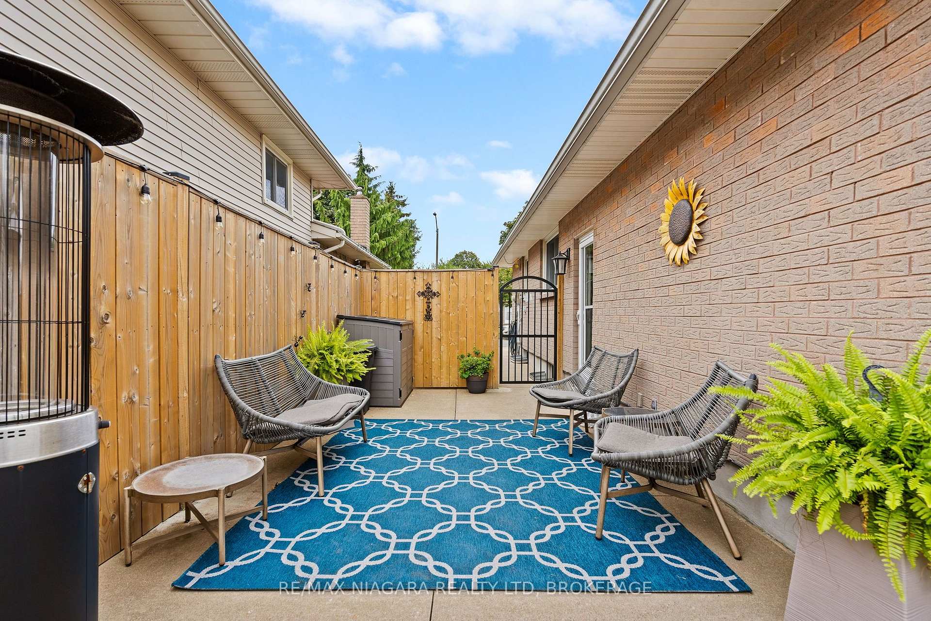 Photo 33 of 7803 Salisbury Place, Niagara Falls, West Wood — HOMEH