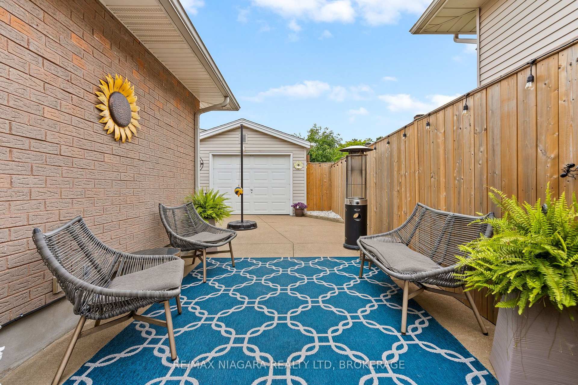 Photo 35 of 7803 Salisbury Place, Niagara Falls, West Wood — HOMEH