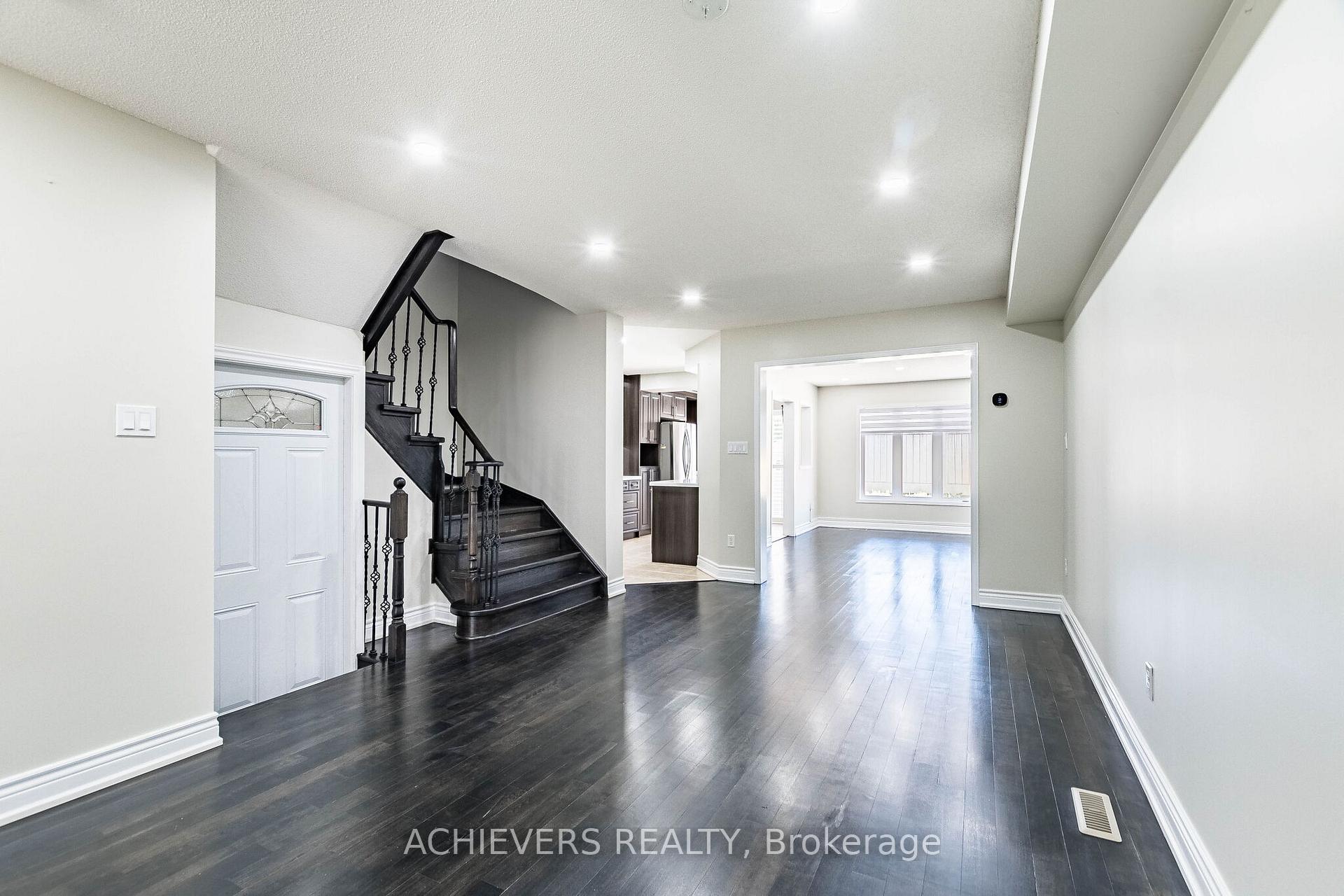 Photo 6 of 74 Charcoal Way, Brampton, Bram West — HOMEH
