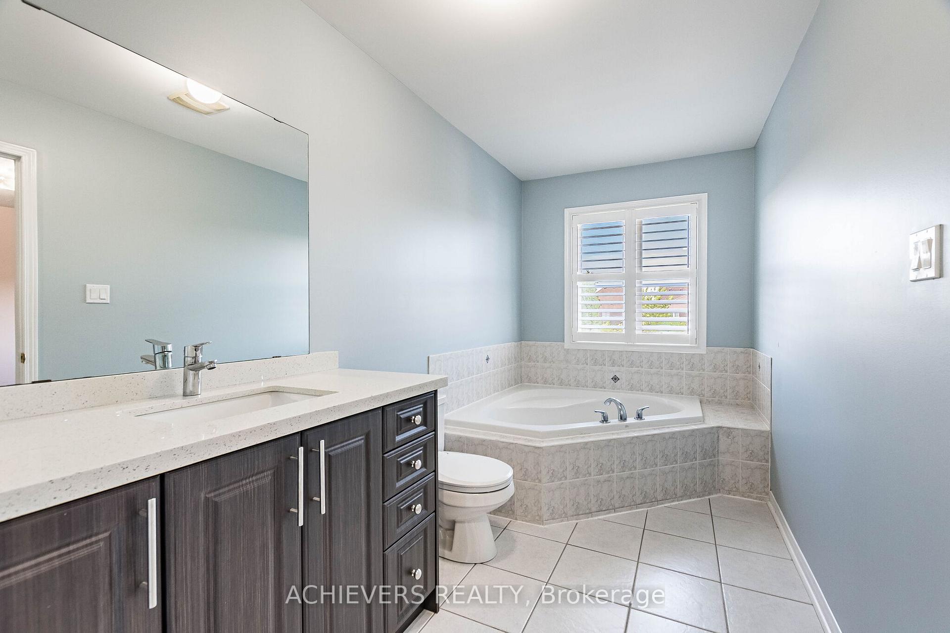 Photo 28 of 74 Charcoal Way, Brampton, Bram West — HOMEH