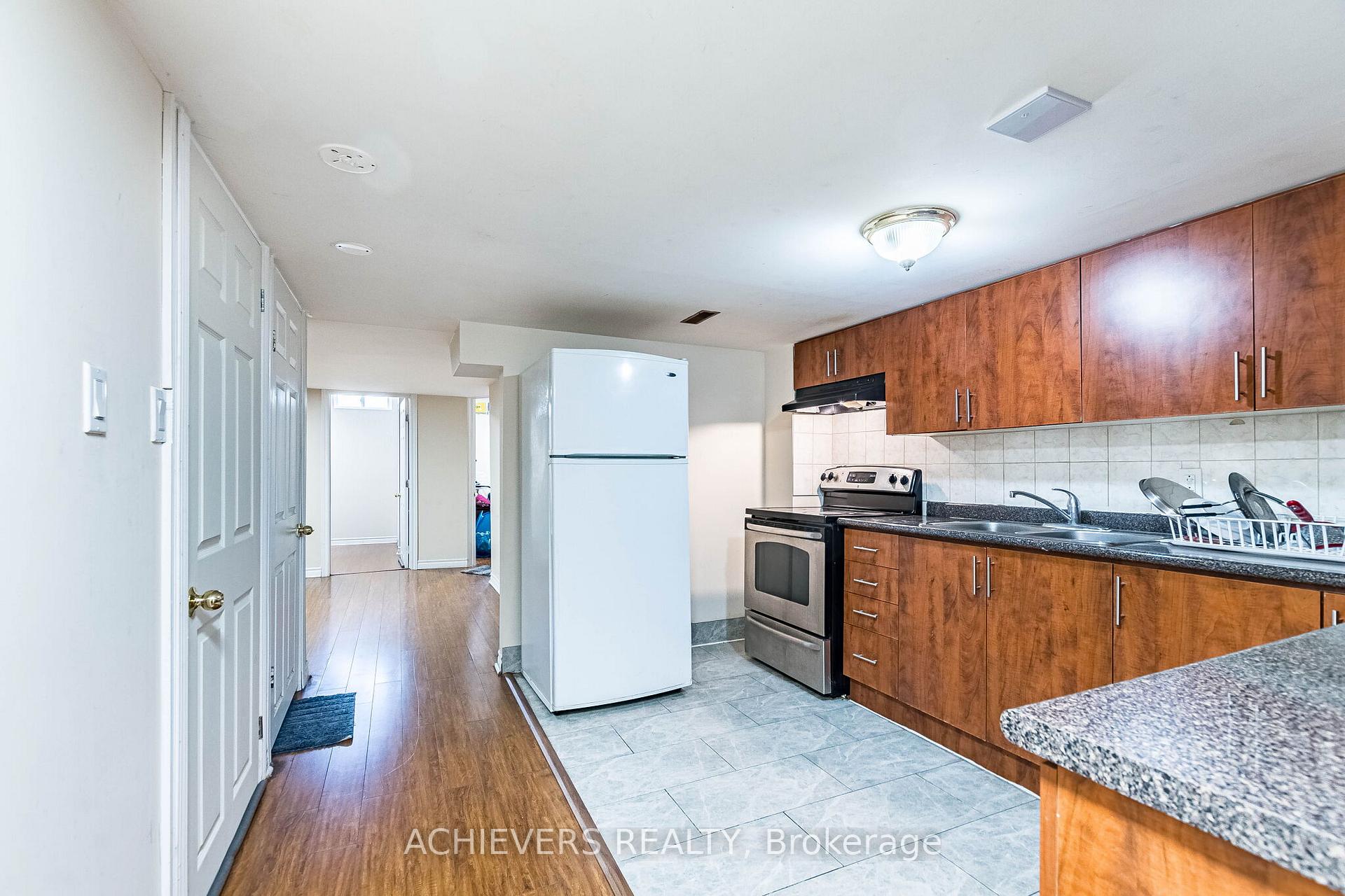 Photo 38 of 74 Charcoal Way, Brampton, Bram West — HOMEH
