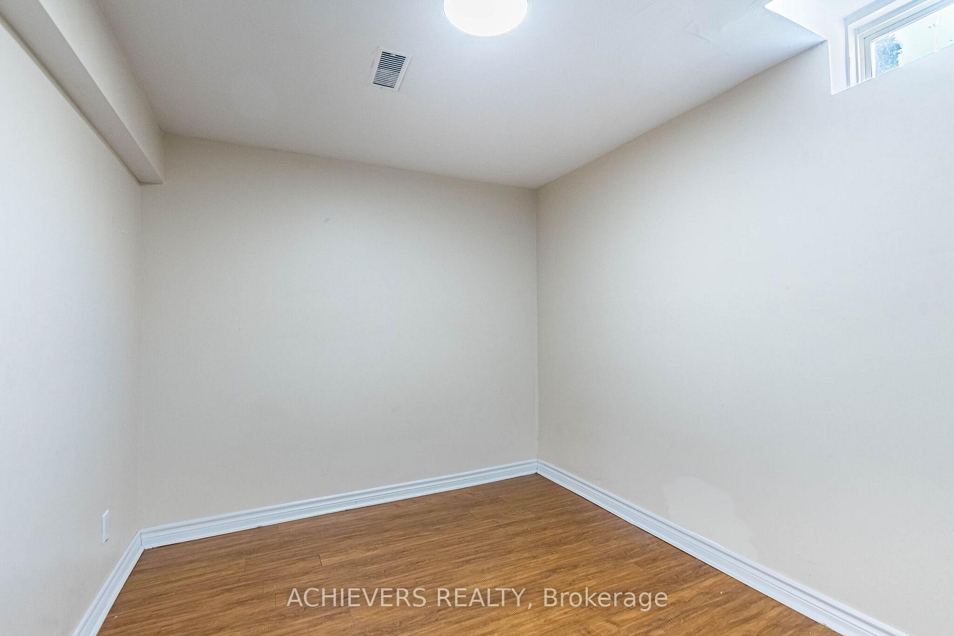 Photo 41 of 74 Charcoal Way, Brampton, Bram West — HOMEH