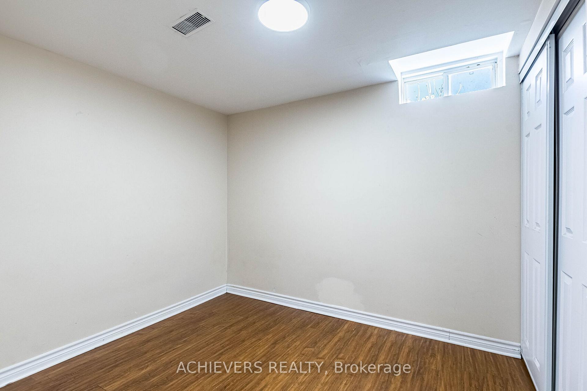 Photo 42 of 74 Charcoal Way, Brampton, Bram West — HOMEH