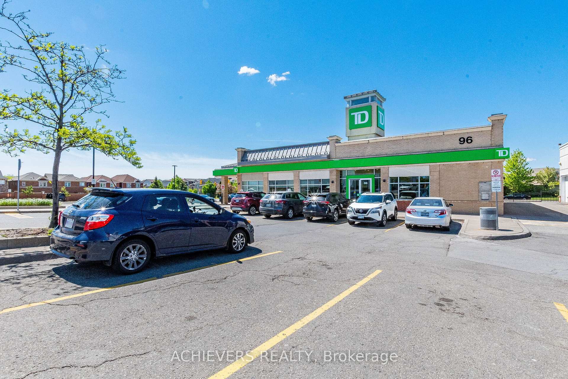 Photo 48 of 74 Charcoal Way, Brampton, Bram West — HOMEH