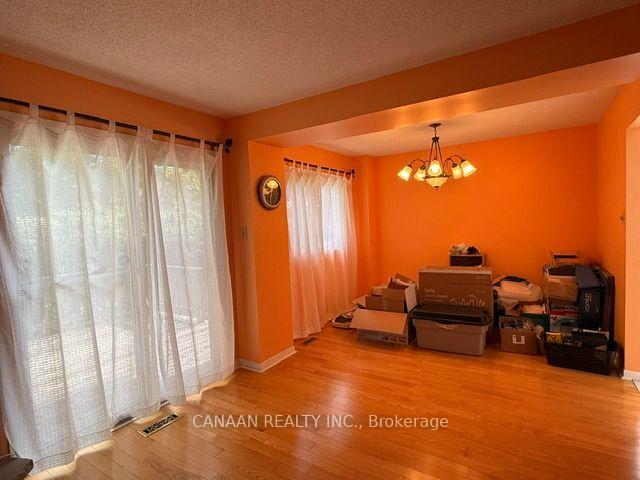 Photo 5 of 79 Graham Crescent, Markham, Raymerville — HOMEH