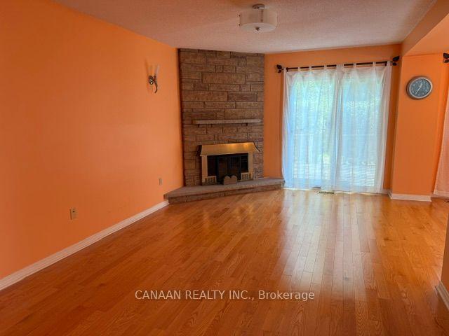 Photo 7 of 79 Graham Crescent, Markham, Raymerville — HOMEH