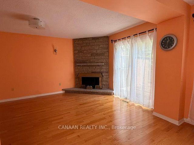 Photo 6 of 79 Graham Crescent, Markham, Raymerville — HOMEH