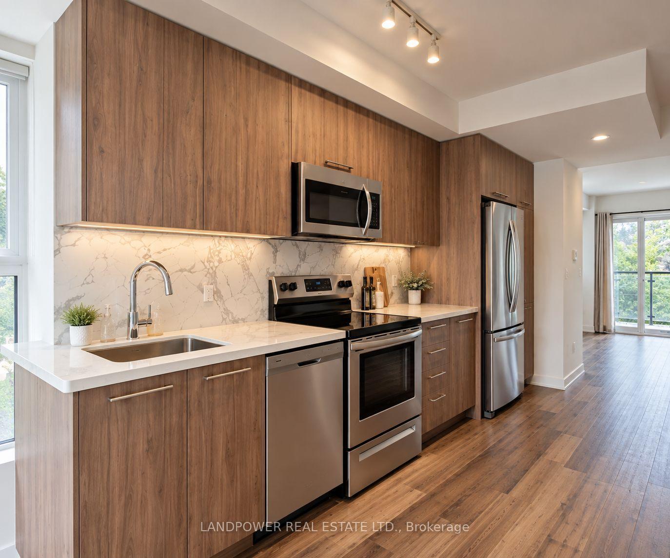 Photo 2 of Unit 21, 51 Winlock Park, North York, Newtonbrook East — HOMEH