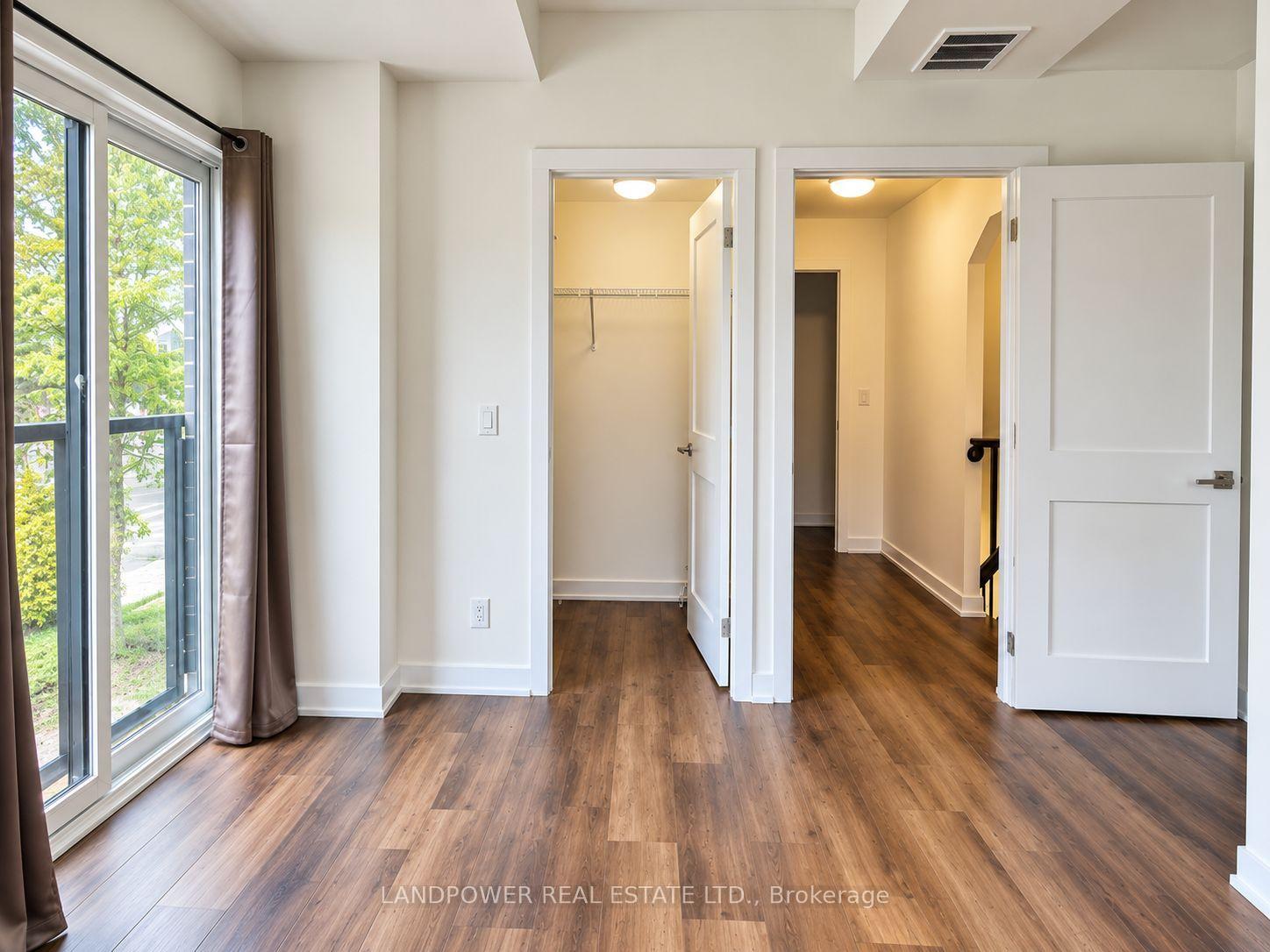 Photo 6 of Unit 21, 51 Winlock Park, North York, Newtonbrook East — HOMEH
