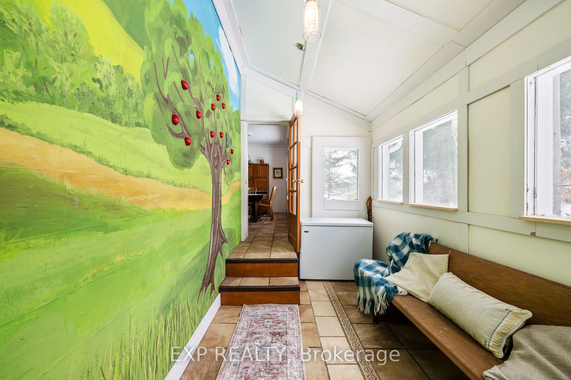 Photo 10 of 16 Mill Street, Amaranth, Rural Amaranth — HOMEH