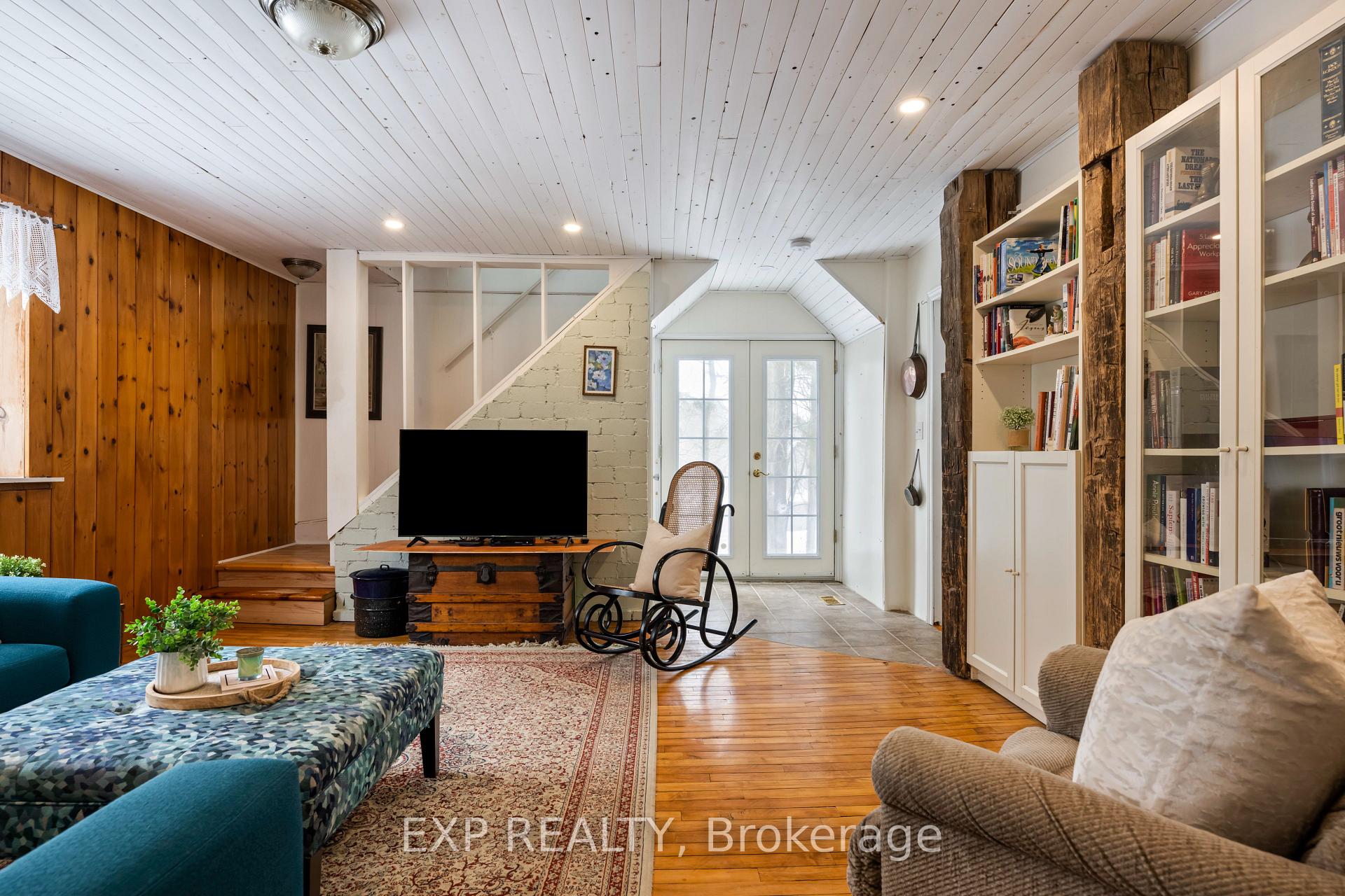 Photo 20 of 16 Mill Street, Amaranth, Rural Amaranth — HOMEH