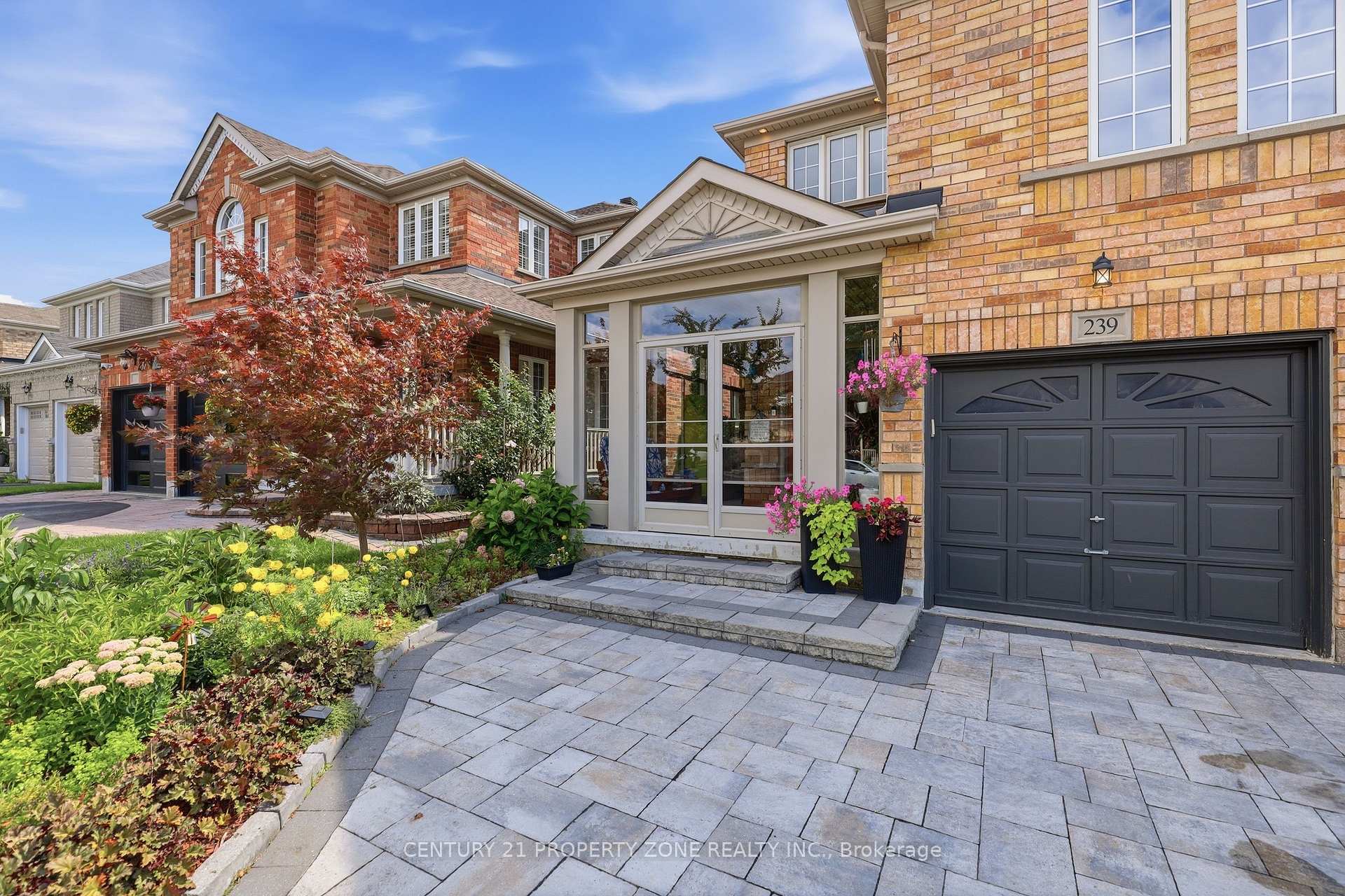 Photo 3 of 239 Williamson Drive W, Ajax, Northwest Ajax — HOMEH