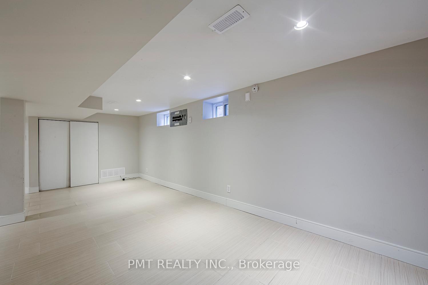 Photo 4 of Unit Bsmt, 39 Windermere Avenue, Toronto, High Park-Swansea — HOMEH