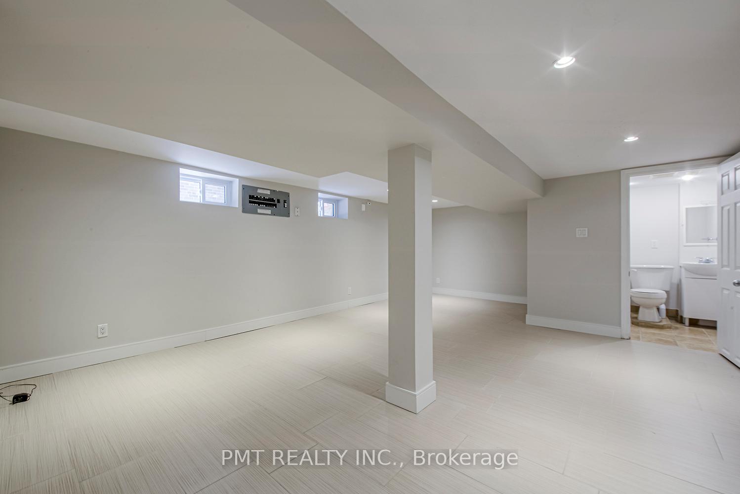 Photo 10 of Unit Bsmt, 39 Windermere Avenue, Toronto, High Park-Swansea — HOMEH