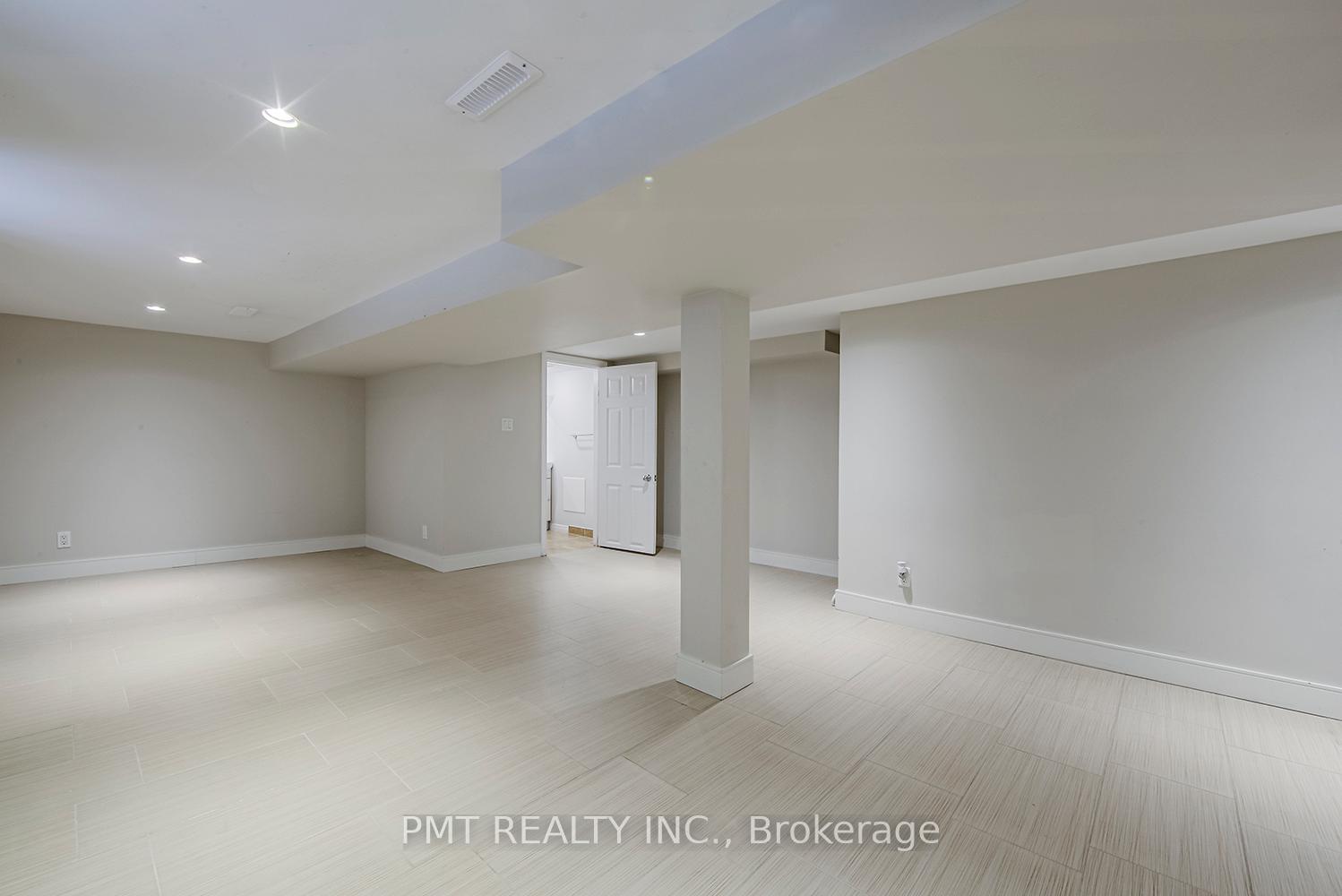 Photo 12 of Unit Bsmt, 39 Windermere Avenue, Toronto, High Park-Swansea — HOMEH