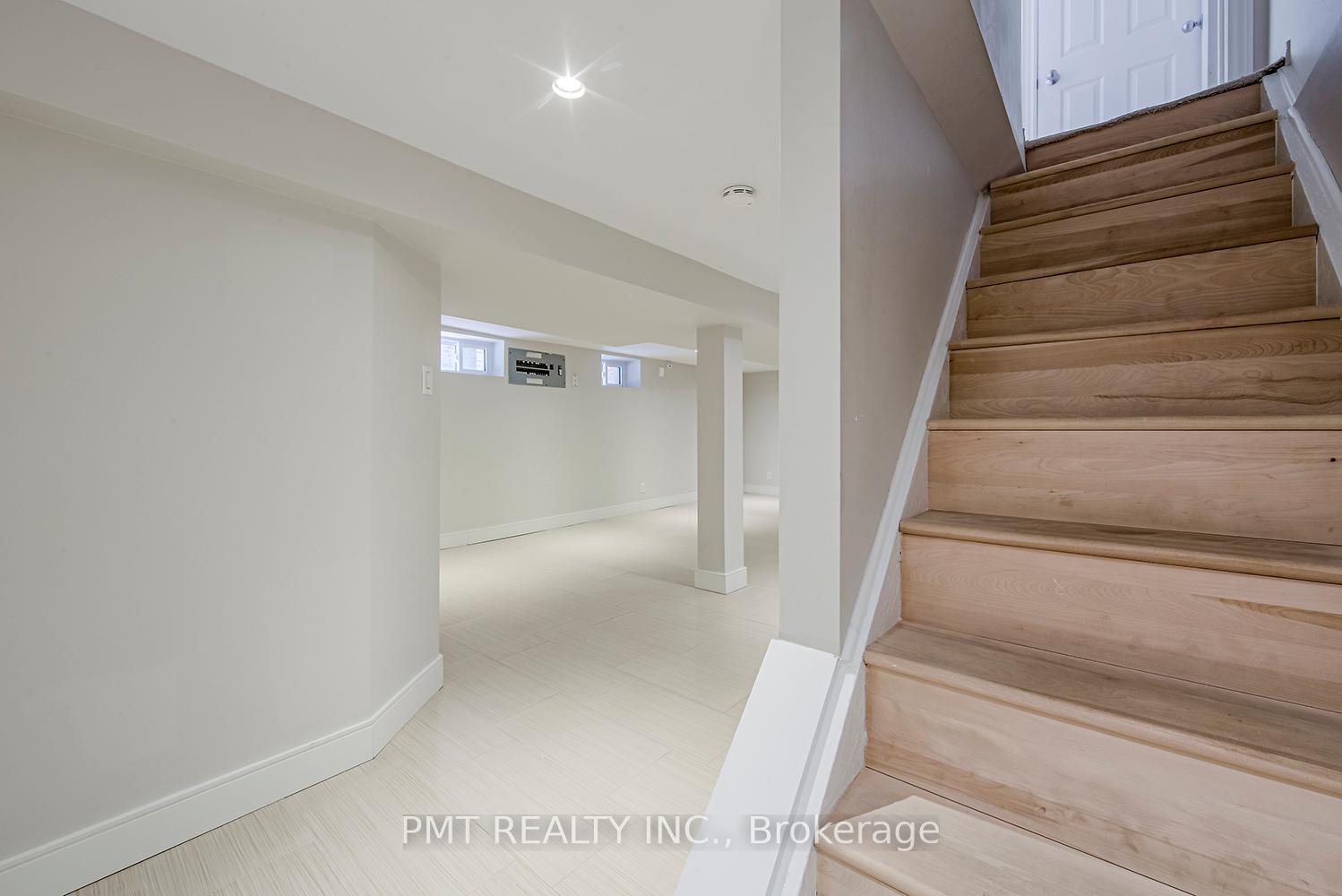 Photo 2 of Unit Bsmt, 39 Windermere Avenue, Toronto, High Park-Swansea — HOMEH