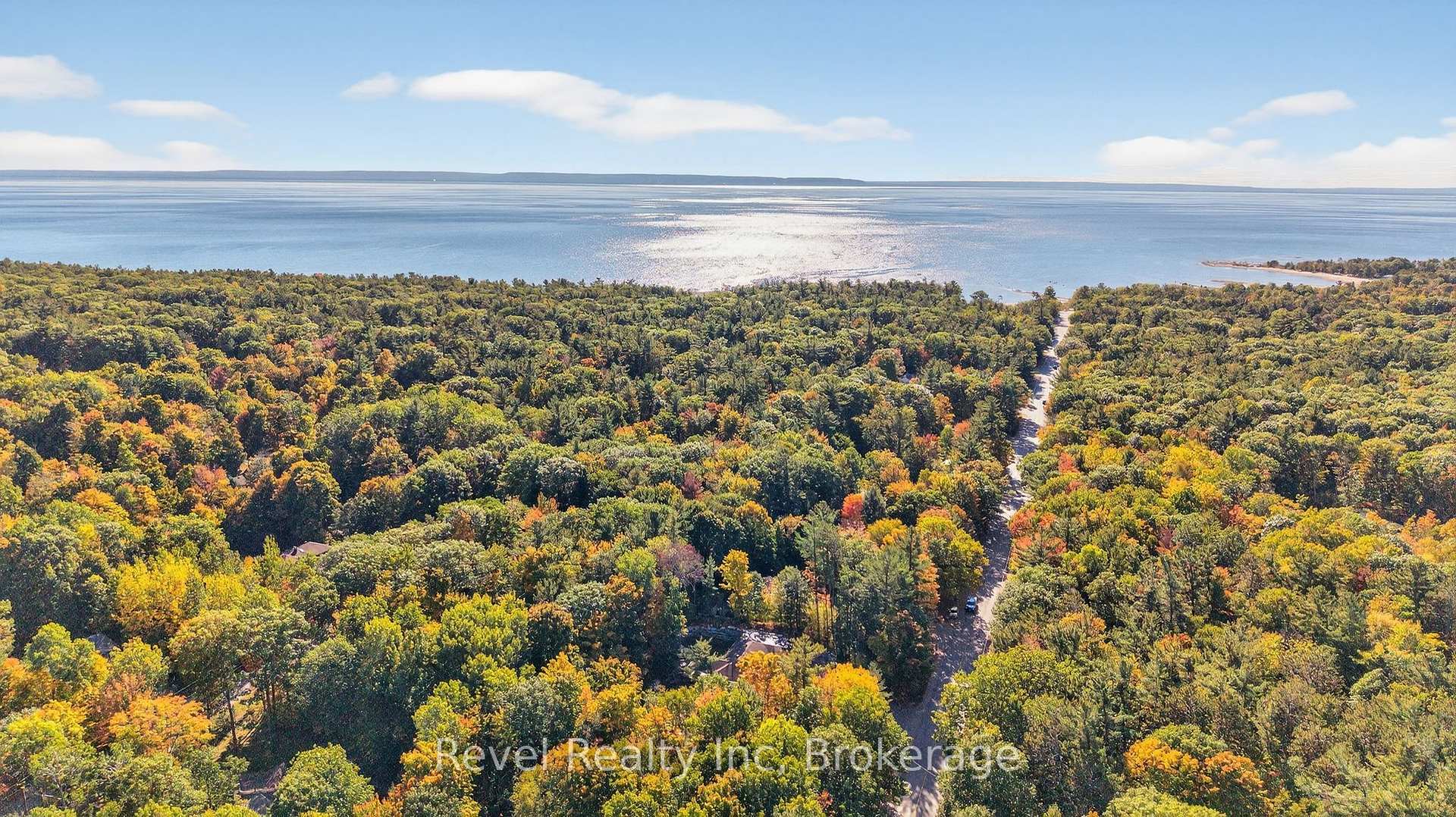 Photo 26 of 117 Desroches Trail, Tiny, Rural Tiny — HOMEH