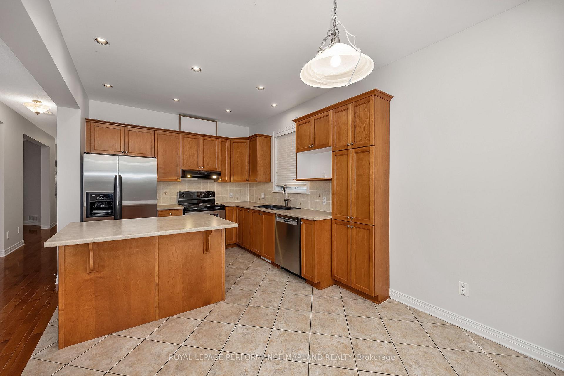 Photo 17 of 108 Portrush Avenue, Ottawa, Barrhaven - Longfields — HOMEH