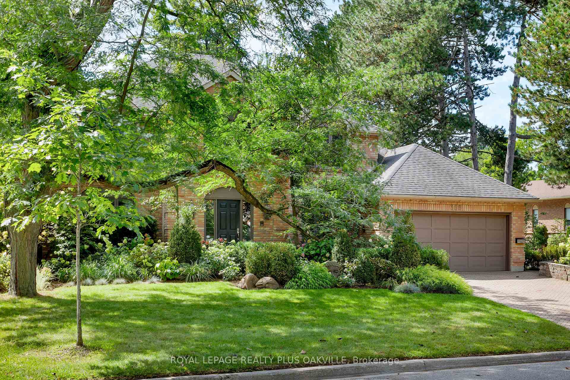 Photo 2 of 356 Shoreacres Road, Burlington, Shoreacres — HOMEH