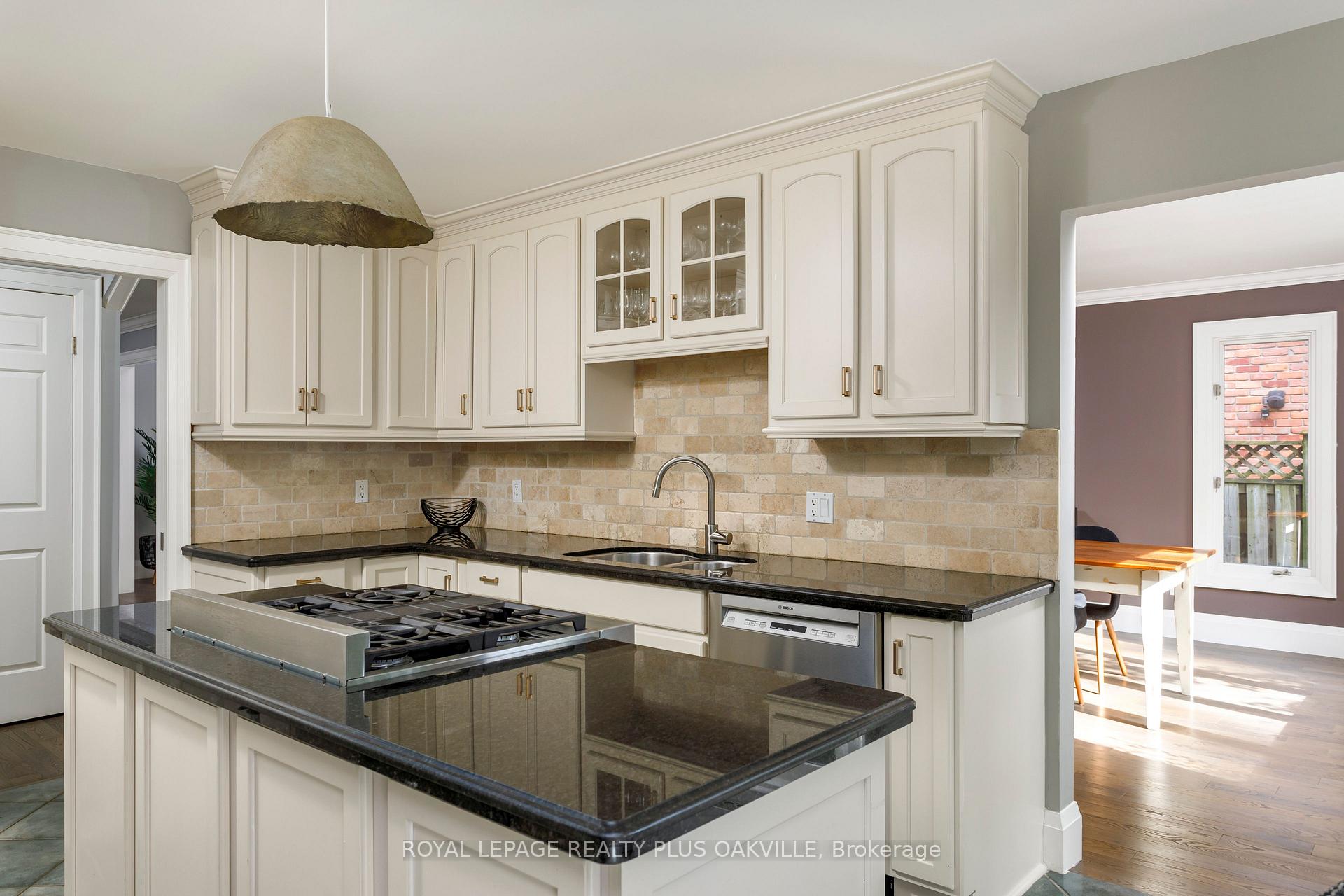 Photo 14 of 356 Shoreacres Road, Burlington, Shoreacres — HOMEH