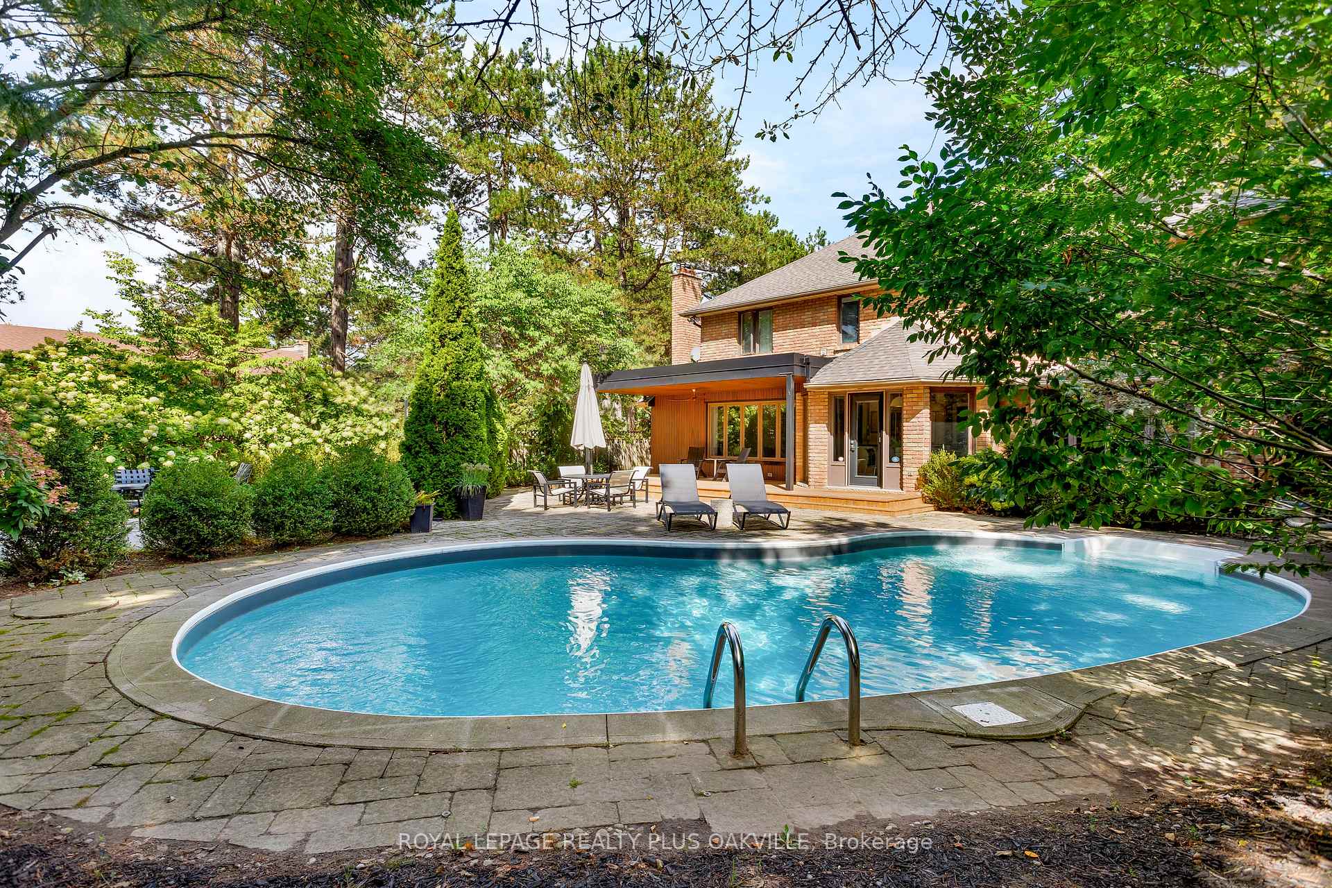 Photo 18 of 356 Shoreacres Road, Burlington, Shoreacres — HOMEH