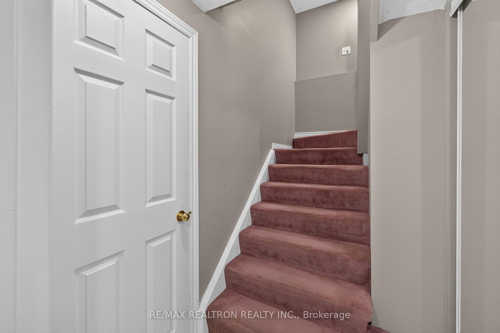 Photo 6 of Unit Basement, 29 Connery Crescent, Markham, Middlefield — HOMEH