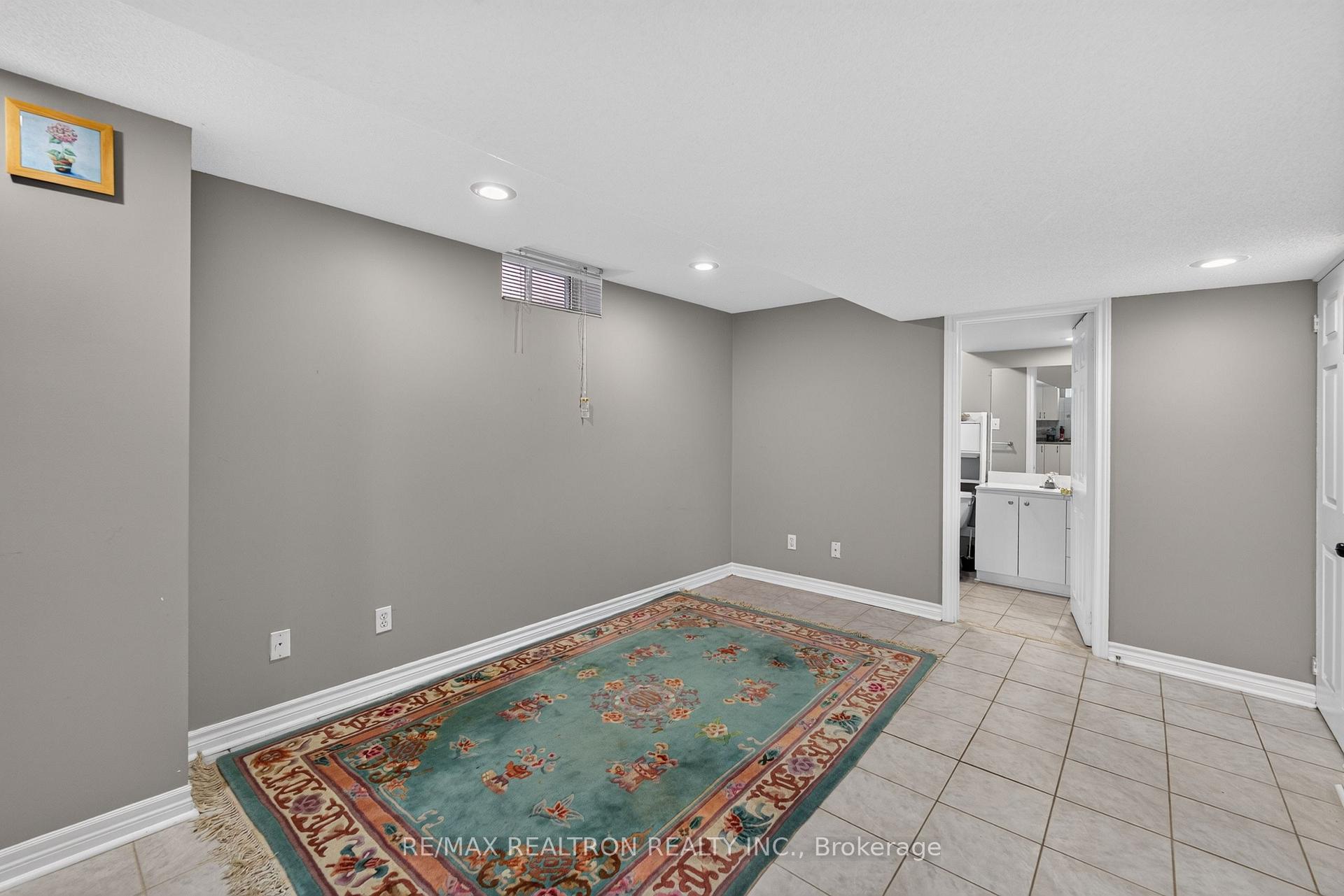 Photo 8 of Unit Basement, 29 Connery Crescent, Markham, Middlefield — HOMEH