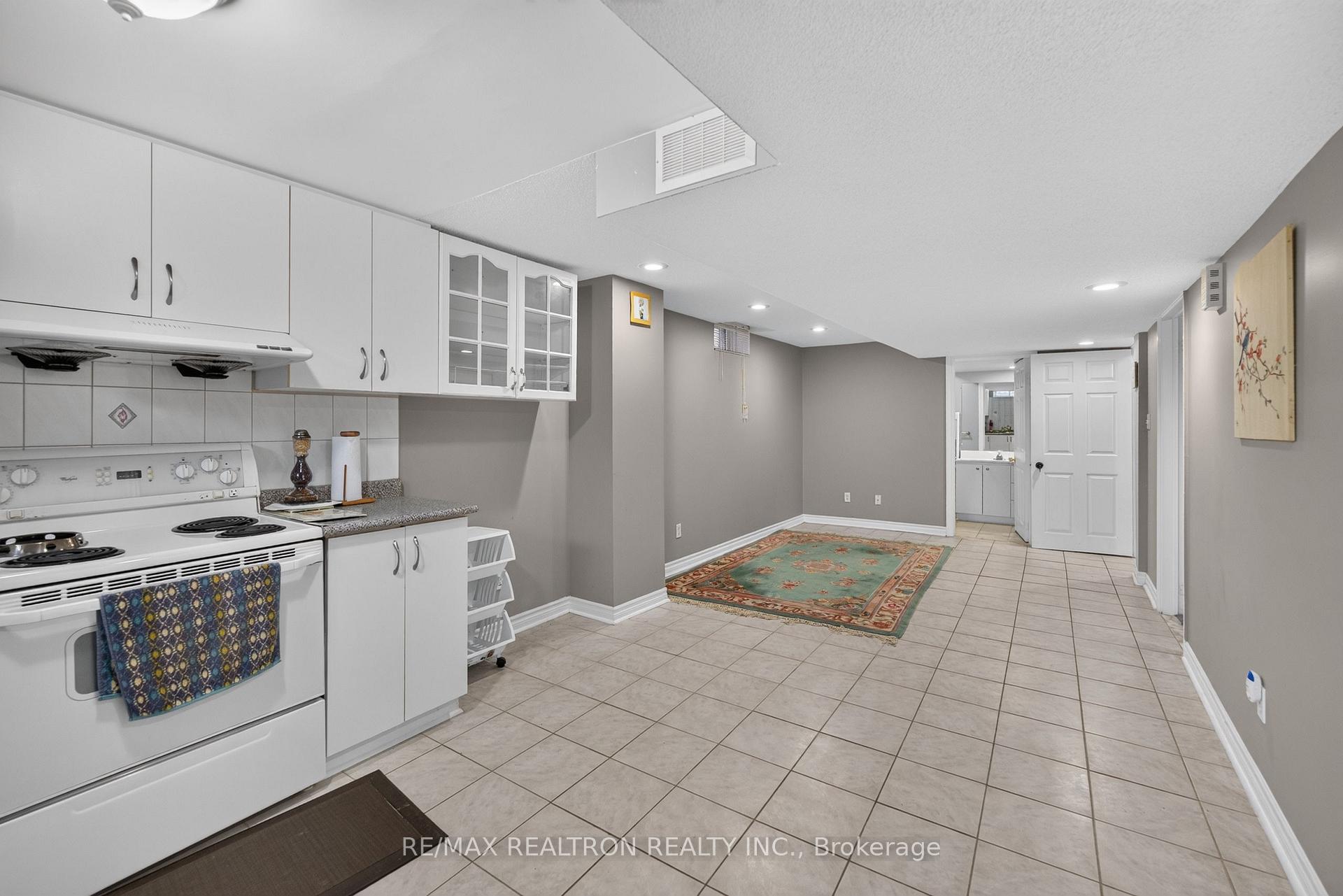 Photo 12 of Unit Basement, 29 Connery Crescent, Markham, Middlefield — HOMEH