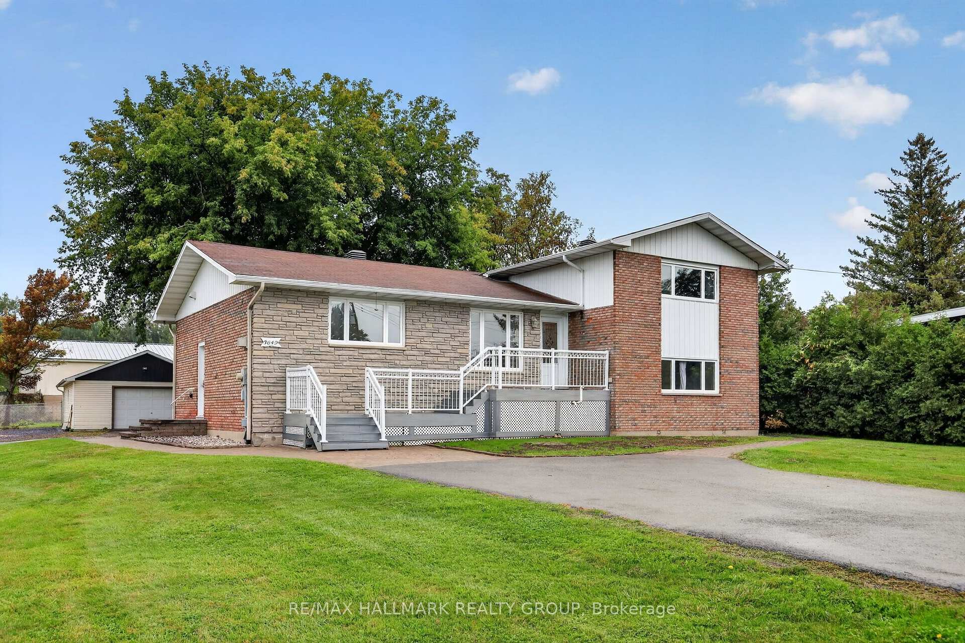 Photo 2 of 3649 Navan Road, Ottawa, Mer Bleue/Bradley Estates/Anderson Park — HOMEH