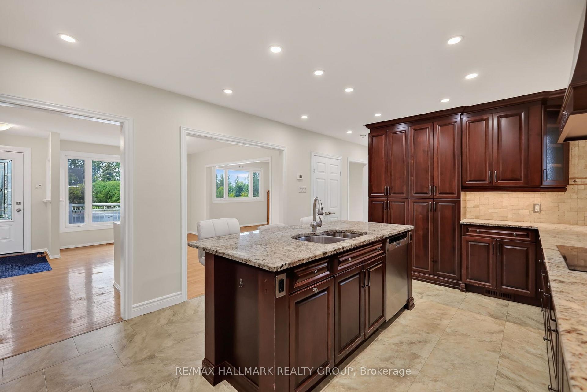 Photo 11 of 3649 Navan Road, Ottawa, Mer Bleue/Bradley Estates/Anderson Park — HOMEH