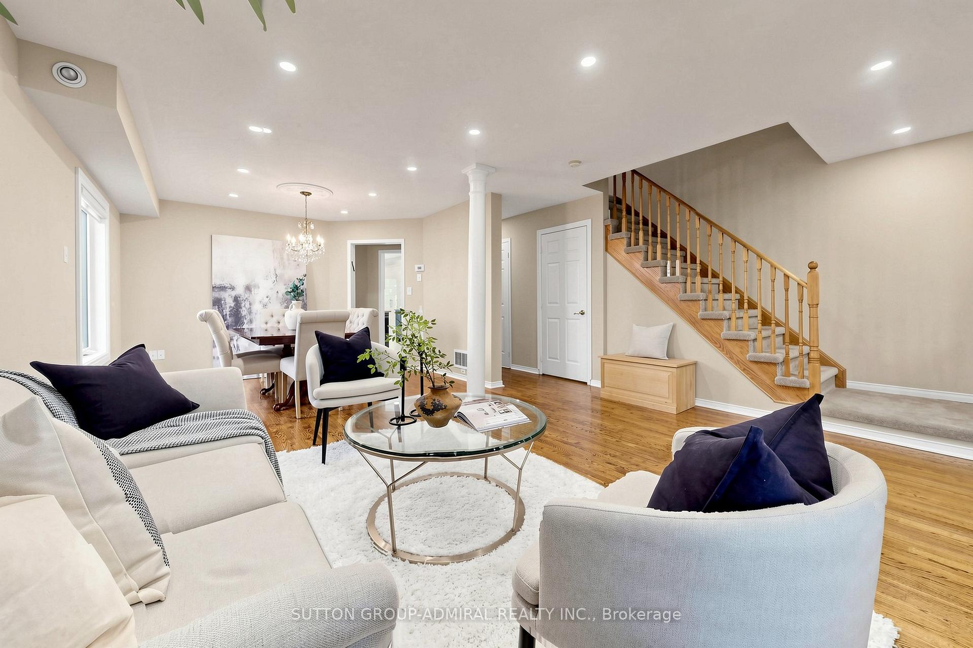 Photo 6 of 63 Katerina Avenue, Vaughan, Beverley Glen — HOMEH