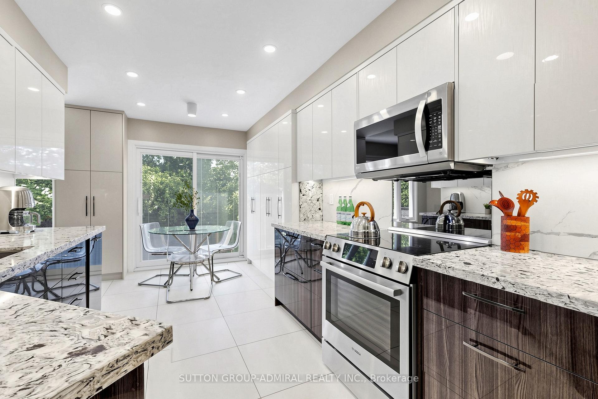 Photo 10 of 63 Katerina Avenue, Vaughan, Beverley Glen — HOMEH