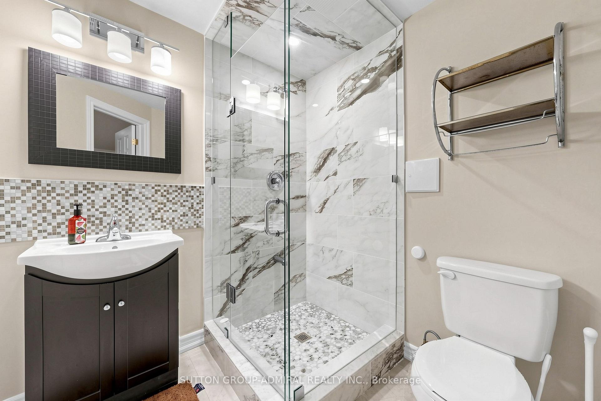Photo 24 of 63 Katerina Avenue, Vaughan, Beverley Glen — HOMEH