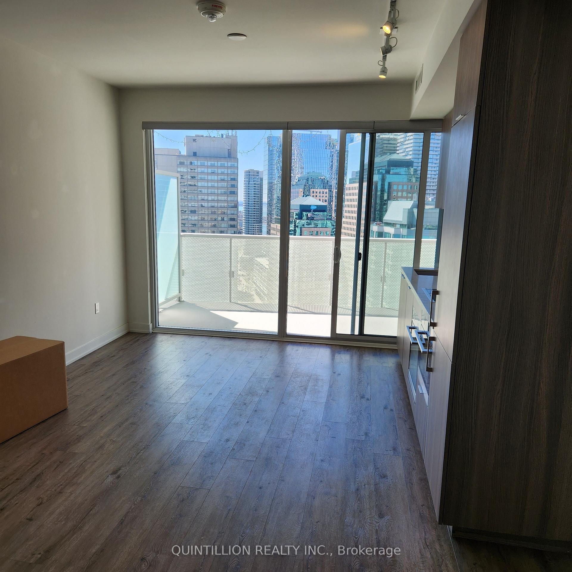 Photo 6 of Unit 2606, 15 Queens Quay, Toronto, Waterfront Communities — HOMEH