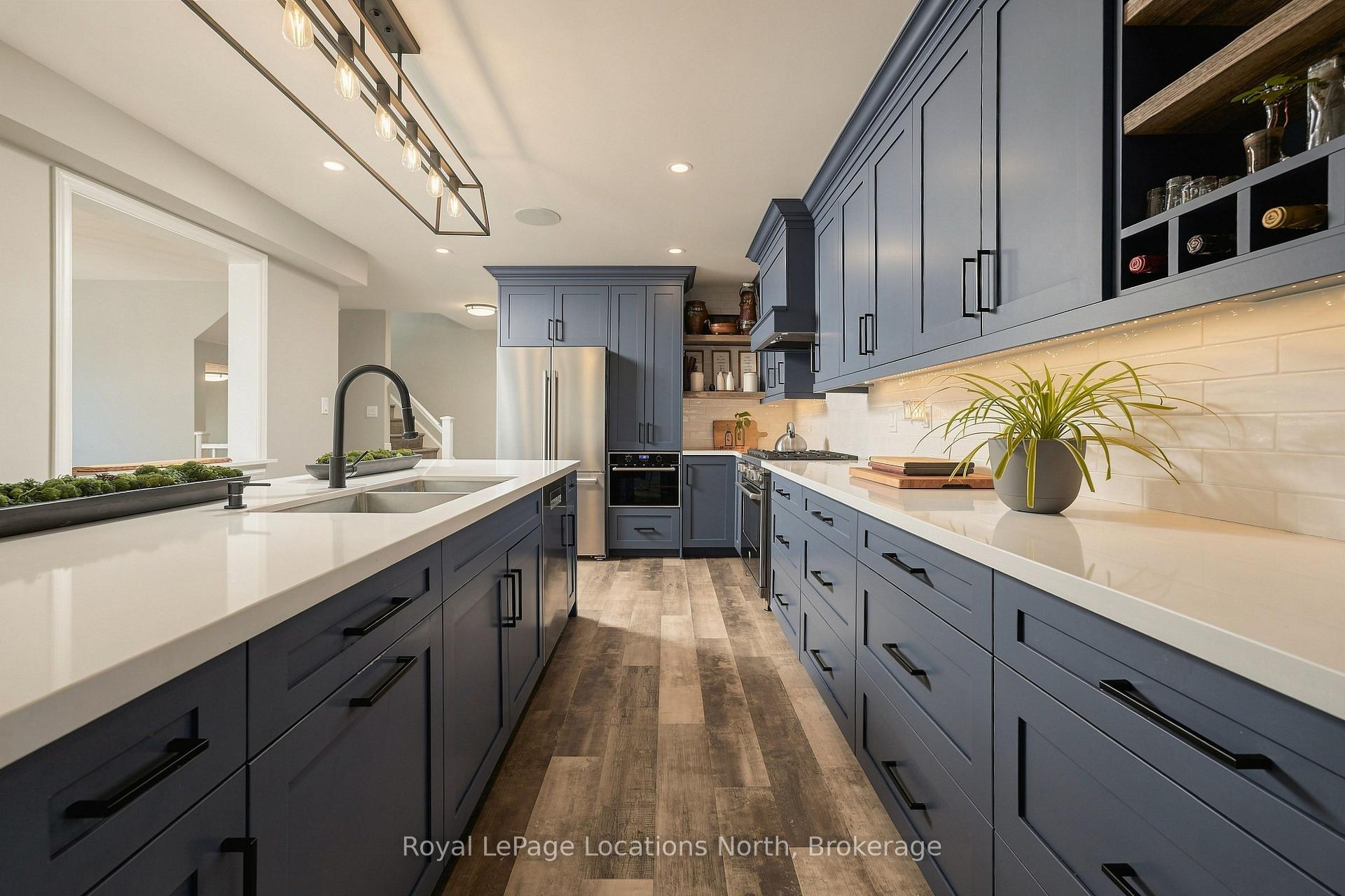 Photo 10 of 20 Highlands Crescent, Collingwood — HOMEH