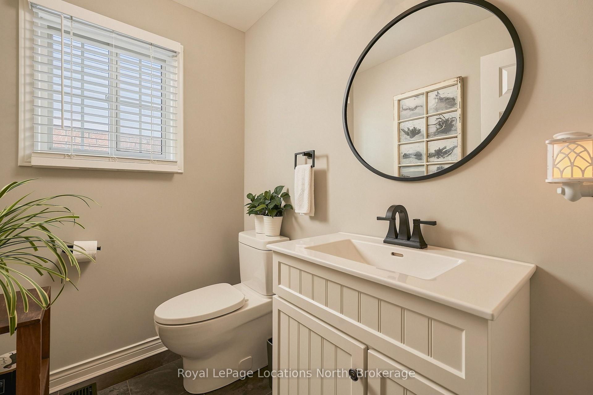 Photo 31 of 20 Highlands Crescent, Collingwood — HOMEH