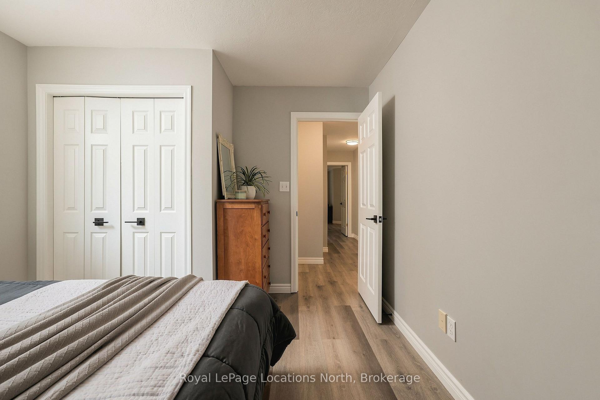 Photo 38 of 20 Highlands Crescent, Collingwood — HOMEH