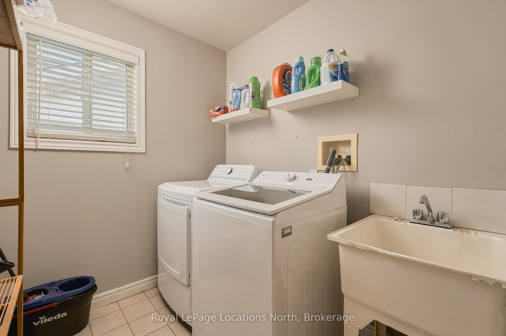 Photo 42 of 20 Highlands Crescent, Collingwood — HOMEH