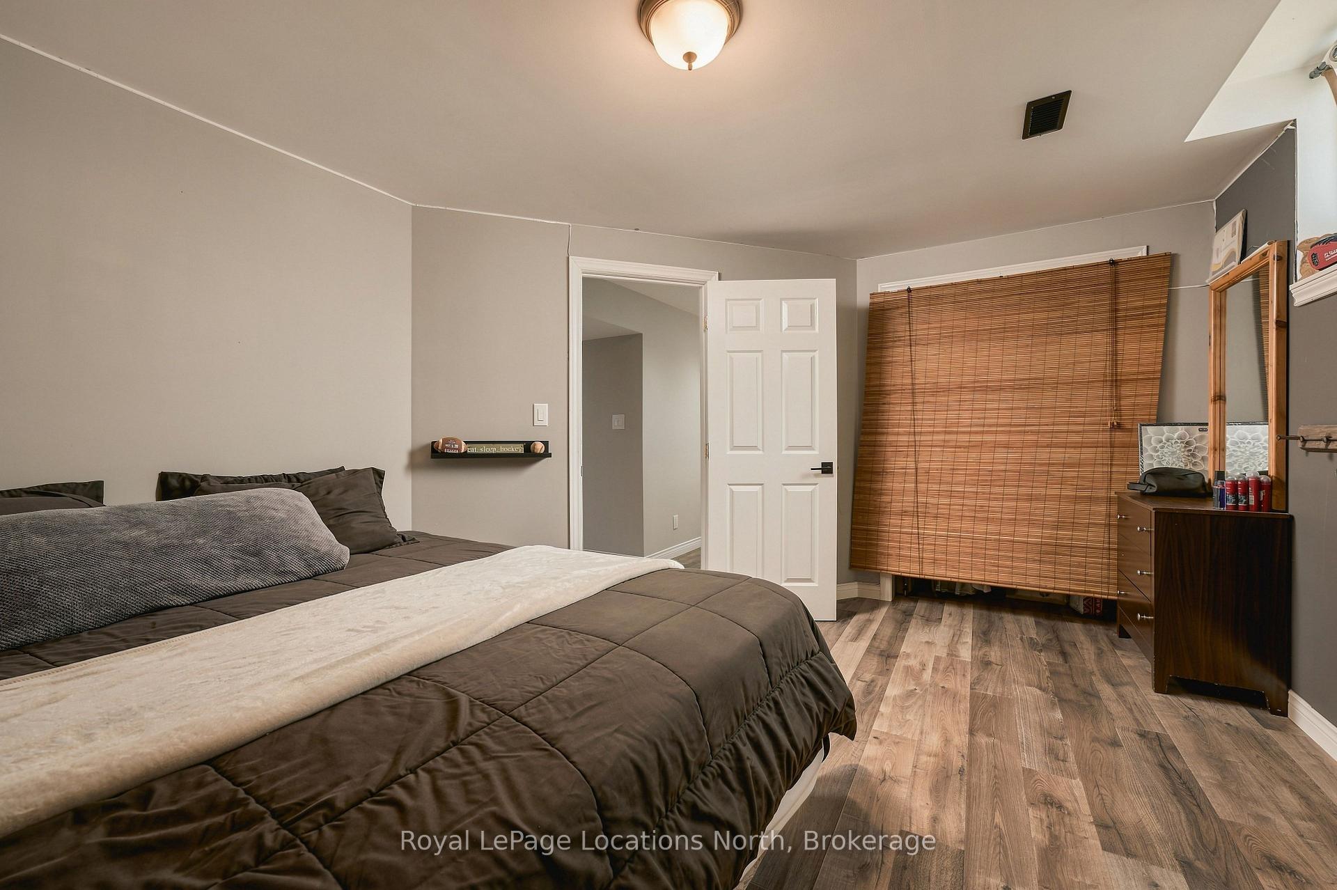 Photo 46 of 20 Highlands Crescent, Collingwood — HOMEH