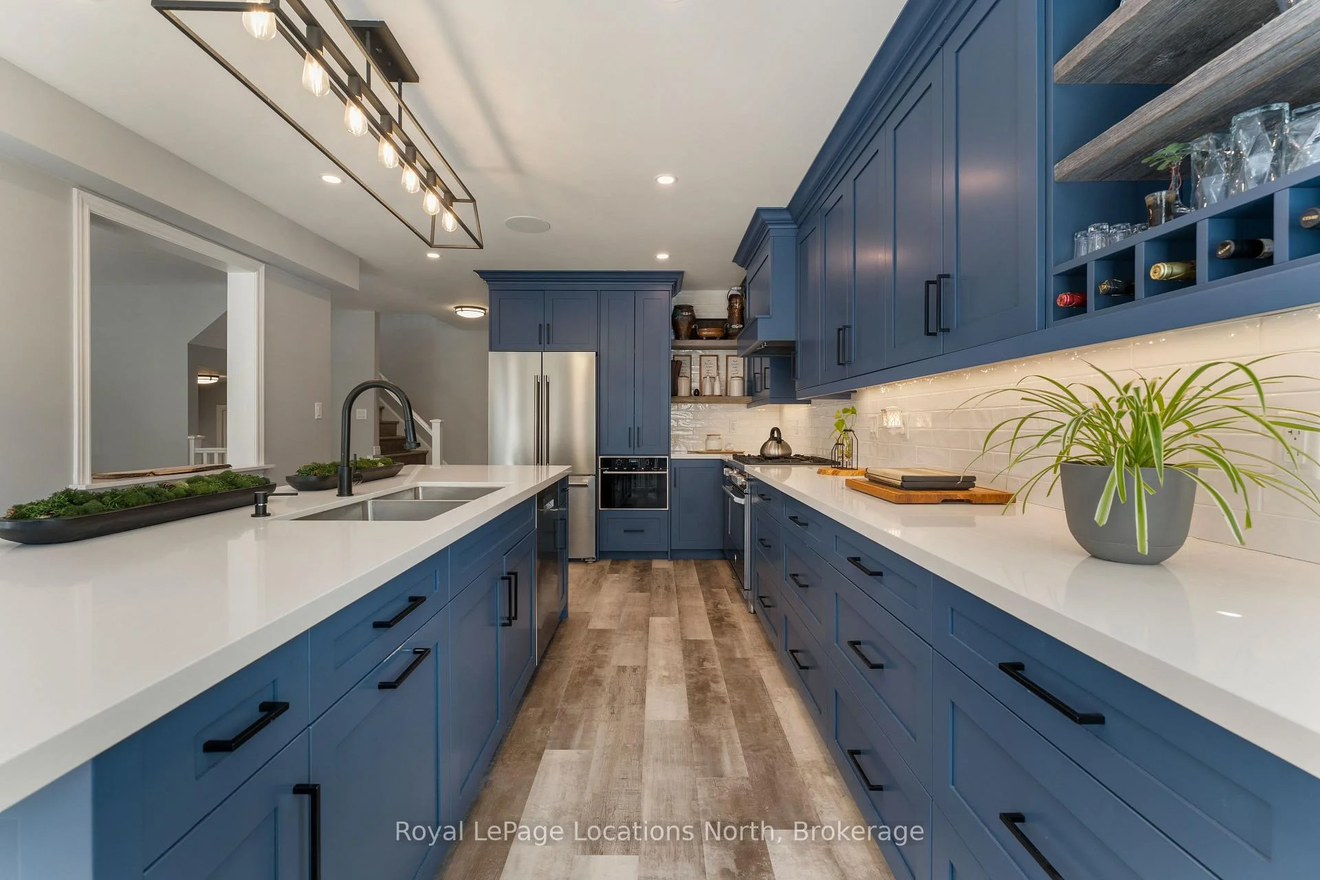 Photo 11 of 20 Highlands Crescent, Collingwood — HOMEH