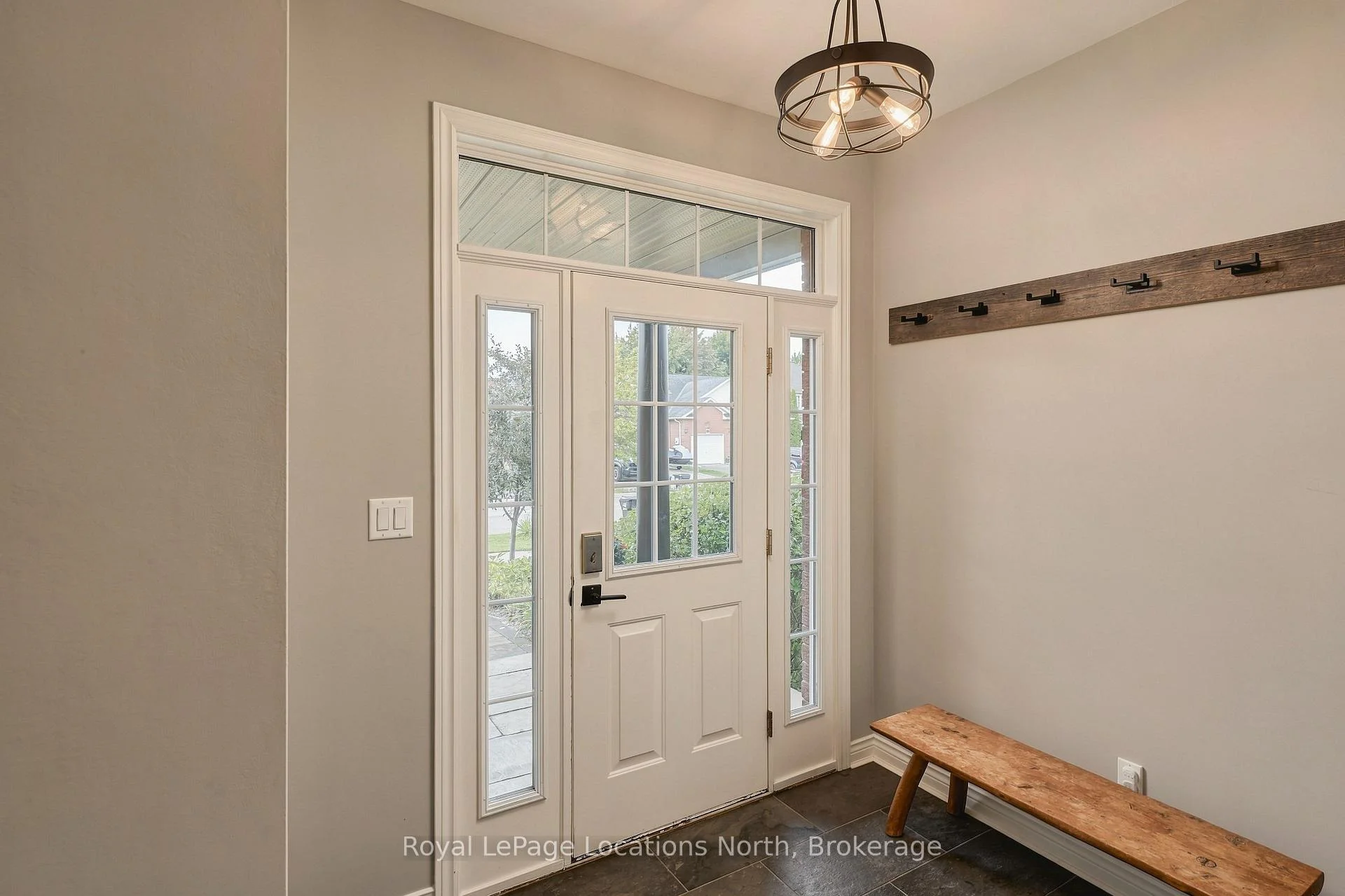 Photo 28 of 20 Highlands Crescent, Collingwood — HOMEH
