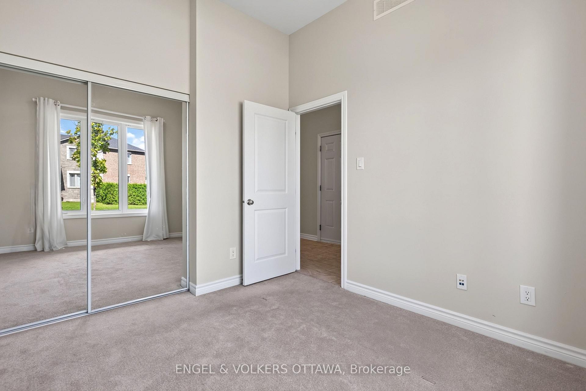 Photo 6 of 920 Lucerne Drive, Russell, Embrun — HOMEH